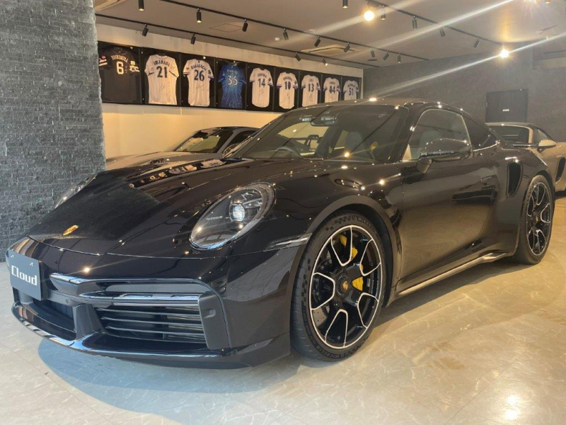 ポルシェ 911(Type992) Turbo S PDK 1オーナー カーボンルーフ